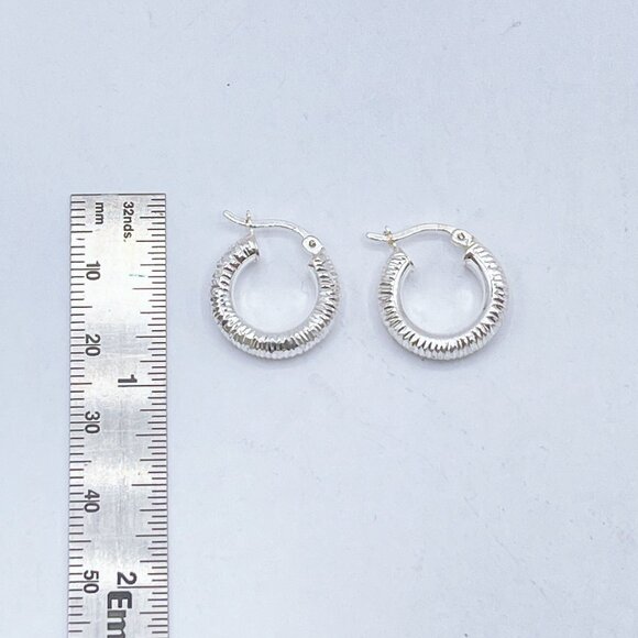 Textured 925 Sterling Silver Hoop Earrings - Picture 4 of 6
